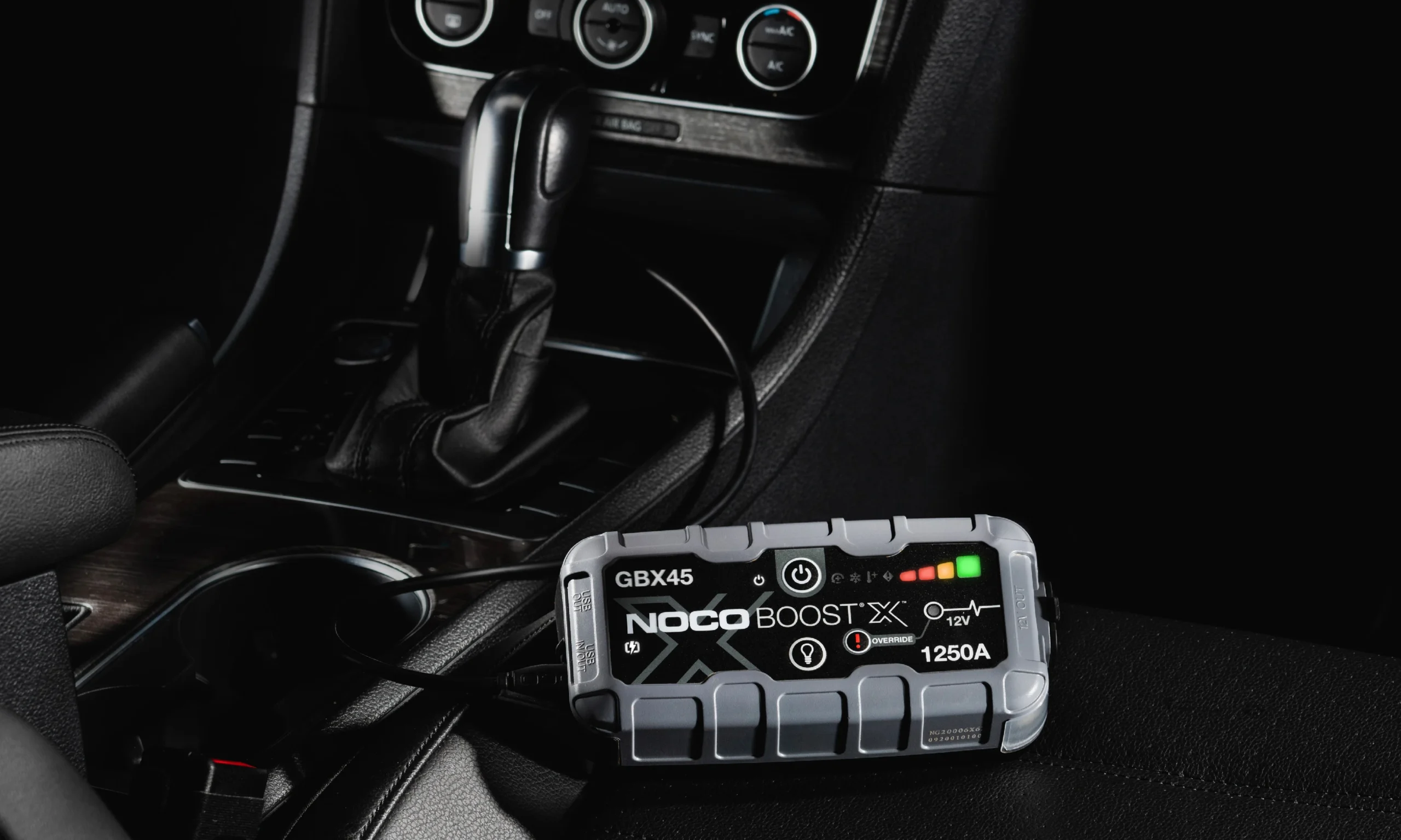 NOCO мултифункционален стартер за автомобил Jump Starter - BOOST X GBX45 - 1250A